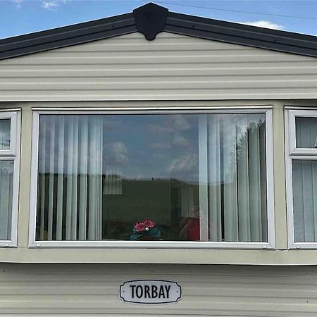 4-Bedroom Cosalt Caravan In Uddingston, Glasgow Exteriör bild